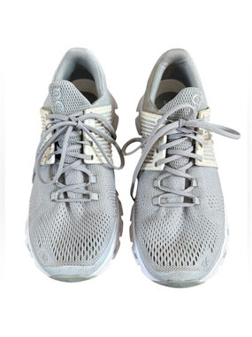ON Running Cloudswift 3 White & Gray Running Shoes / Women's Size 8.5
